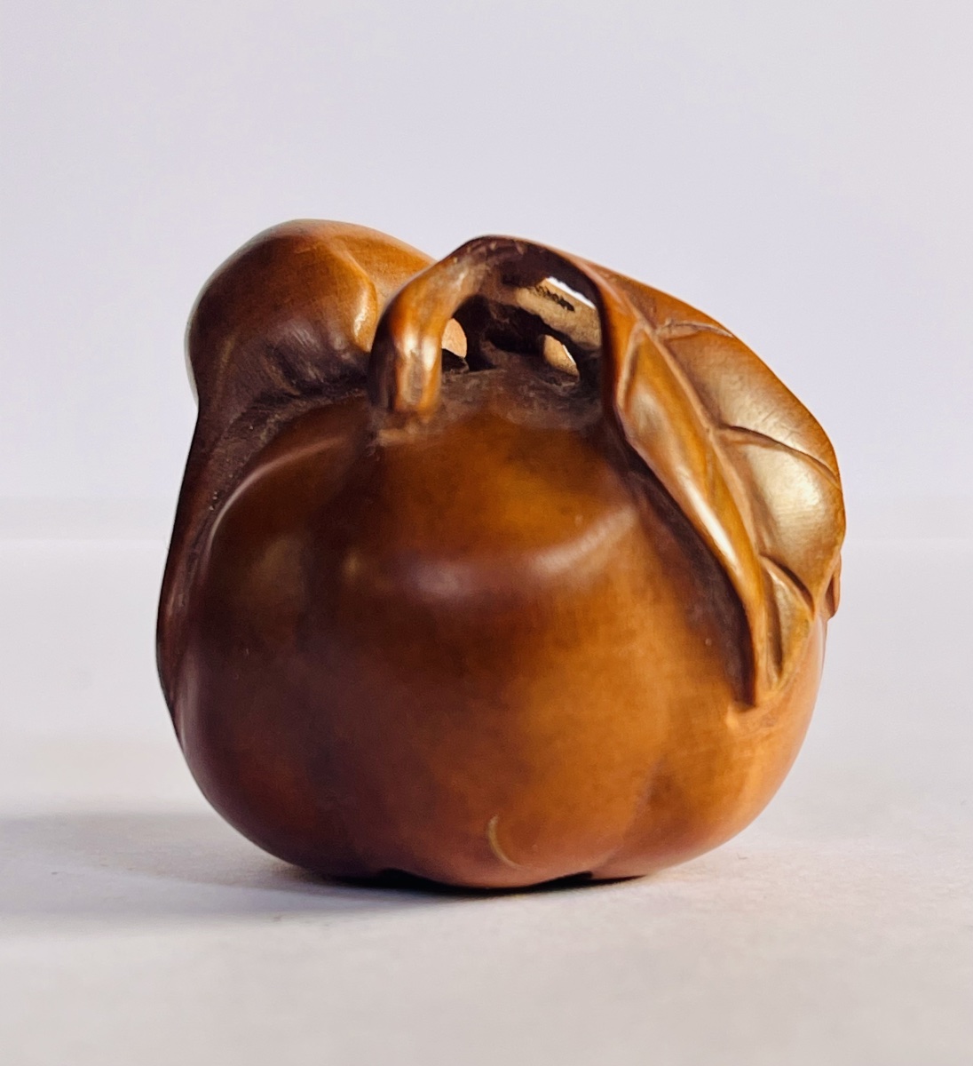 Carved Boxwood Netsuke -photo-4